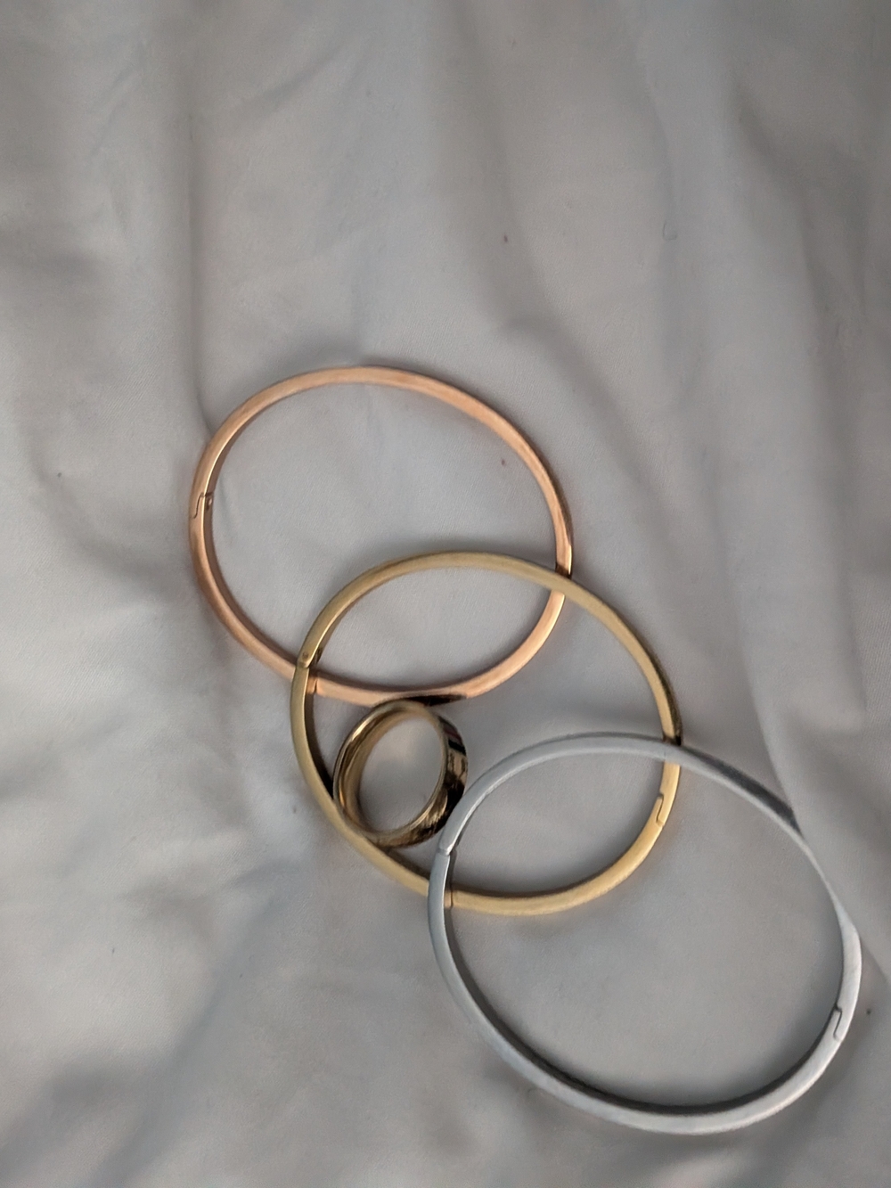 Tri-Tone Metal Bangle Set - Rose Gold, Gold & Silver With Matching Gold Tone Rin